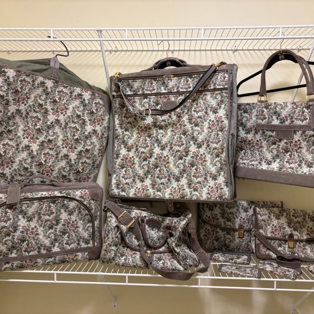 Vintage FRENCH LUGGAGE COMPANY Grey Rose 11 Piece Luggage Set